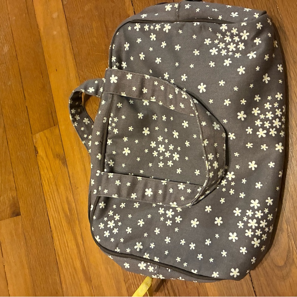 Thirty-One Lil Blossom Cosmetic/Toiletries Bag - Floral Bag - Picture 5 of 5